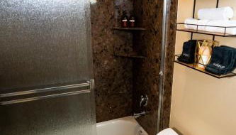 Eat-Sleep-Stroll-Repeat! Walkable Midtown 2BR Home - Photo 3, Shower