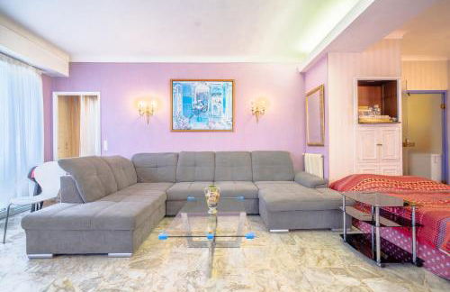 Big apart 140m2 5min walk to beach sea &Promenade 3 double rooms,big living room 42m2, 3 showers,9 beds, free parking - Photo 6