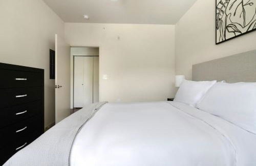 Blueground North Burnet pool nr Walnut Creek Park ATX-350 - Foto 12