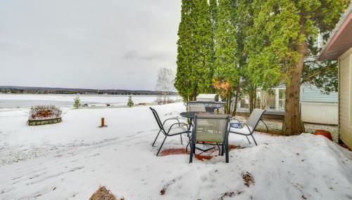 7 Mi to Nubs Nob Lakefront Abode with Fire Pit! - Foto 2