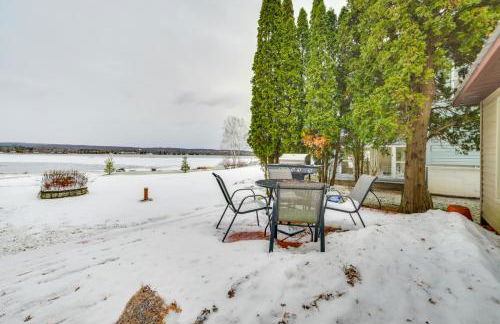 7 Mi to Nubs Nob Lakefront Abode with Fire Pit! - Foto 2