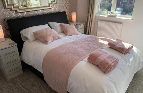 Kensington Luxury Apartment on Gated Development in Leafy edge of Chorley Town Centre - Foto 4