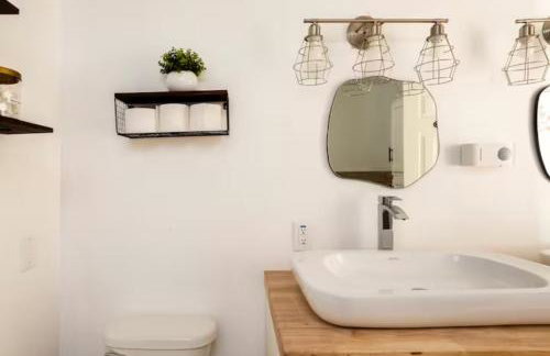 A Place to Escape 5 minutes from Downtown Newly Renovated - Foto 26