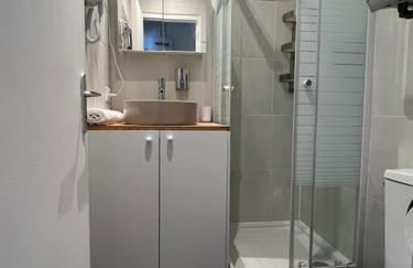 Flex Check in - Métro 14 et 7 - Free Parking - Late check out possible - Foto 25