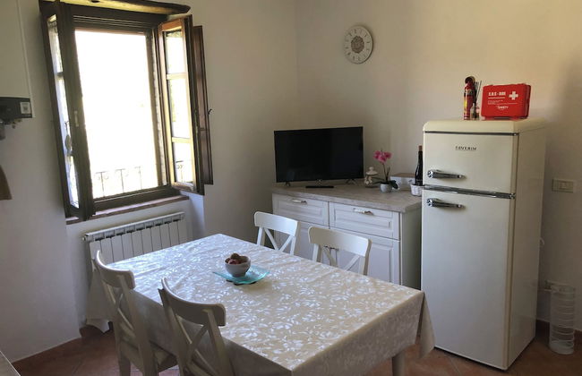 Tranquil Location With Views of Lake Trasimeno! - Foto 15