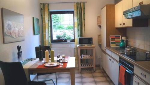 Ferienwohnung in den Weinreben - Foto 3, stove