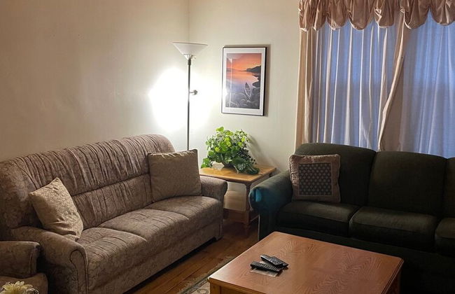 4 Bedroom Cottage On Manitoulin Island - Next to Sandy Beach! - Foto 8