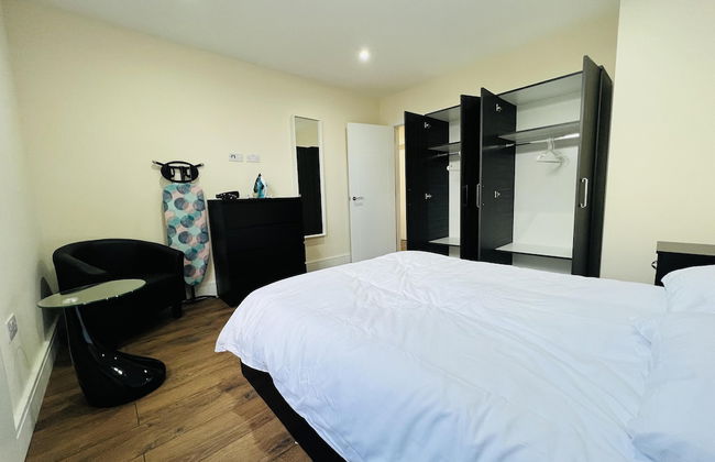 1-bed Apartment in Ealing, 3 Mins From Station - Foto 3