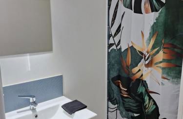 Jeny 2 - RDC - terrasse - Wifi - 10mn hypercentre - Foto 7