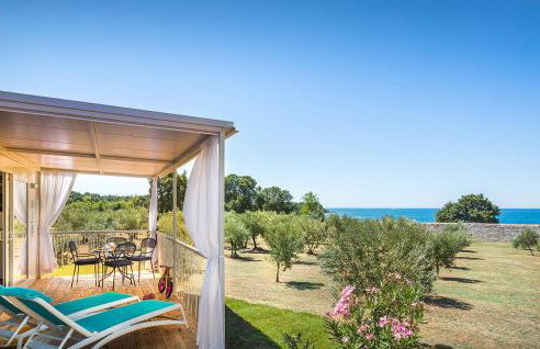 Amazing Home In Novigrad With Wifi - Photo 12