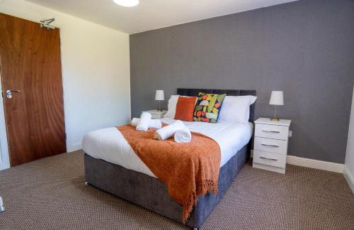 Heartland House, 7 Spacious Bedrooms Sleeps 4 plus, near NEC, JLR,BHX - Foto 32