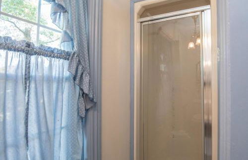 Cozy Cow Homestead with pool! - Foto 25