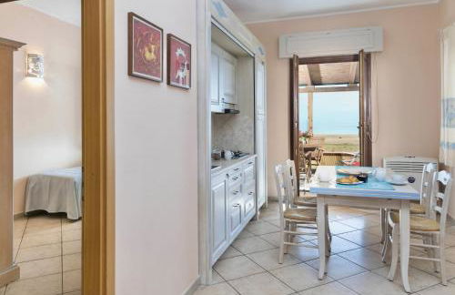 Residence with private beach in Bosa Marina just 100 meters from the sea - Foto 14