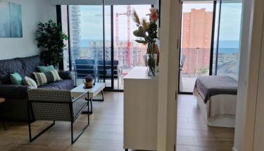 Coqueto y Acogedor Piso en Poniente - Foto 3