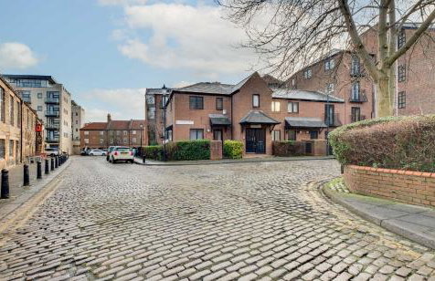 3 Bedroom City Centre apartment with Free Parking, Medieval Area - Foto 23