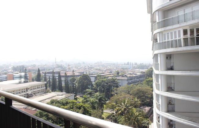 Comfortable Studio at Beverly Dago Apartment near ITB - Foto 11