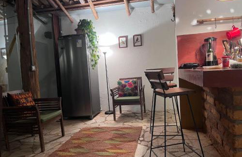 Casa histórica na rua da praça - Foto 29