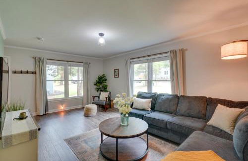 7 Mi to Dtwn Raleigh Townhome with Deck! - Foto 2