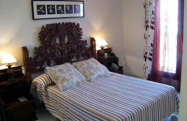 VenAVera H22D - Penthouse 2 Bedrooms/1Bath Beachfront WIFI - Photo 5