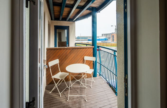 Stunning Shore Apartment with Balcony - Foto 21