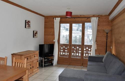 Appartement chaleureux avec balcon sud à Bozel - FR-1-464-13 - Foto 1