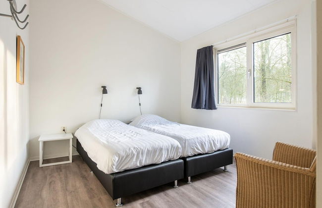 Restyled Bungalow With Dishwasher at the Kootwijkerzand - Photo 5