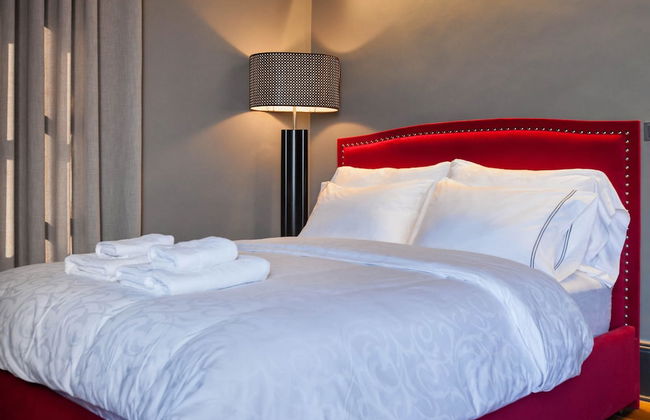 3 Bedrooms Apartment w Sea View and Terrace - Photo 2