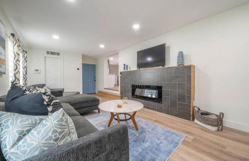 Contemporary Oaks | Heated Pool + Screened Lanai - Foto 14