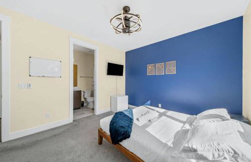 Modern 4-Story 3-BR Townhome with Rooftop Lounge - Foto 33