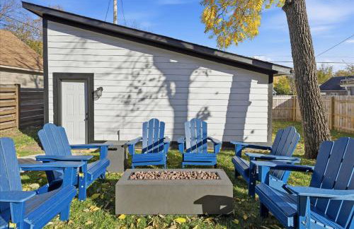 Family 4BR Retreat with Games and Fun for ALL - Photo 2