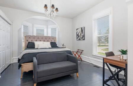 Beautiful downstairs 1bed 1bth charmer- Pet Friendly - Foto 2