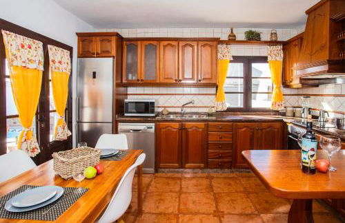 Eslanzarote Acoruma House, Super Wifi, Heated Pool - Foto 18