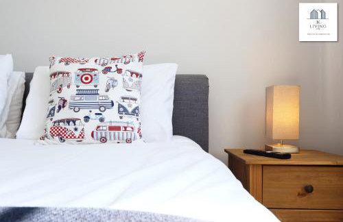 Spacious 3 Bed Home In The Heart Of Bridgend - By EKLIVING LUXE Short Lets & Serviced Accommodation - Foto 38