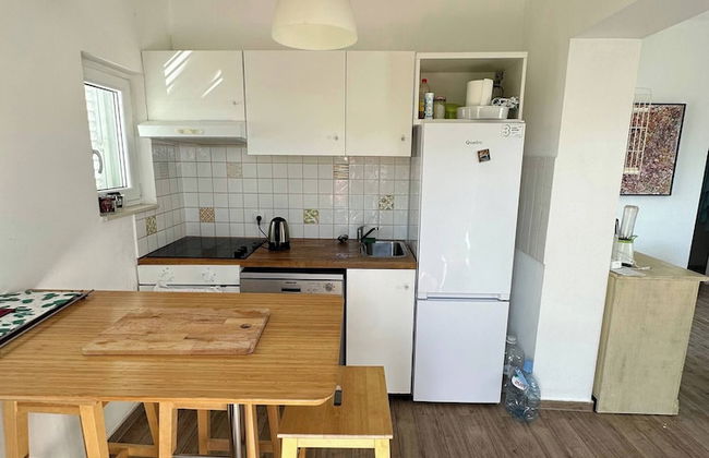 Charming Apartment in Lukovo Šugarje With Mountain Views - Foto 18