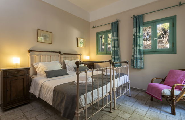 Electra Beachfront Villa - Photo 6