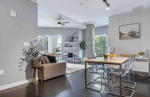 Lovely 2Bdrm 2Bath Thorton Park Condo with secure parking - Foto 14