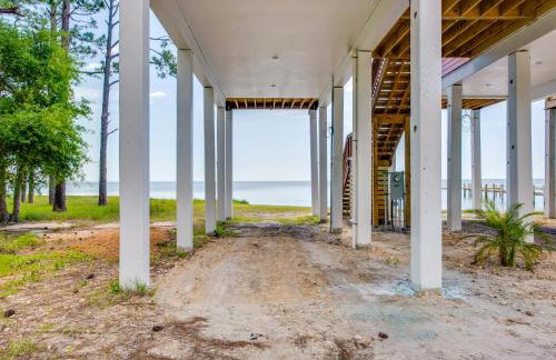 Beachfront Retreat with Dock in Lanark Village! - Foto 19