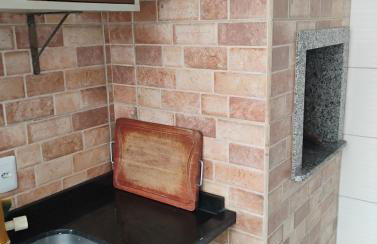 Terraço Familiar , 2 quartos com ar condicionado, 2 banheiros, churrasqueira a carvão , wi-fi, vaga para 2 carros suporta até 7 pessoas - Foto 26