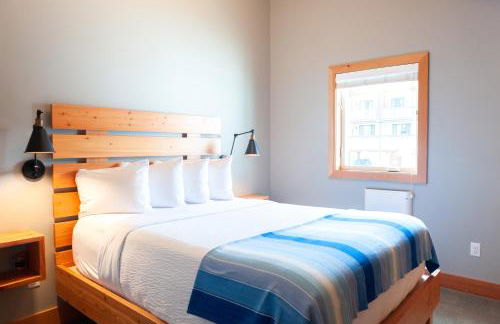 The Suites on Main - Foto 46