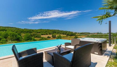 Rustic villa Zvonar with pool in Motovun - Foto 2