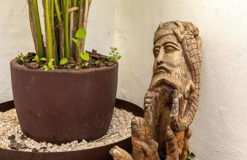 Charmingly Renovated Village House in Sintra, Penedo - Photo 61