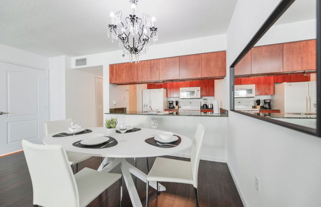 Sky High 31st Floor Condo W Parking - Foto 35