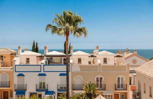 Townhouse in first line beach, Bahia de Marbella, Marbella - Photo 47