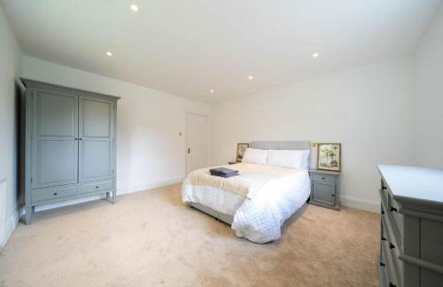 House on the Hill - Photo 14