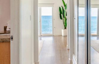 Malibu Beachfront Home with Rock Spa Ocean Views & Huge Deck - Foto 16