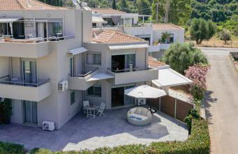 Boutique Saline Apartments - Green - Photo 33