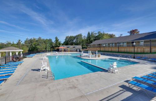 Experience Four Seasons in the Poconos - hot tub, lakeview - Foto 69