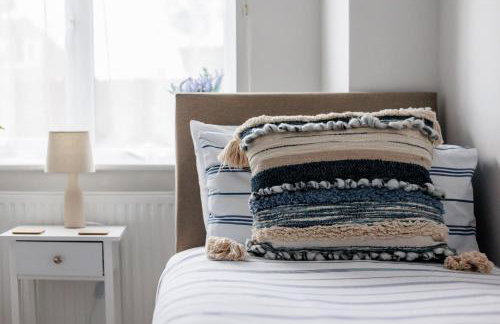 Modern, comfy Town centre gem, near beach, parking - Foto 29