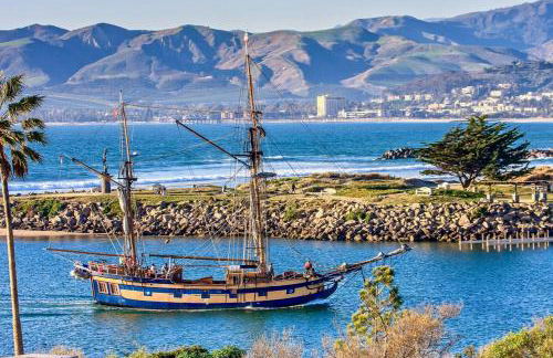 Quaint Mid-Century Cottage by the Coast - Foto 28