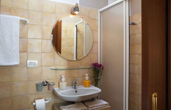 Milan Skyline Apartment, Città Studi, 1 min Metro, Terrace, Wifi, Netflix - Foto 24